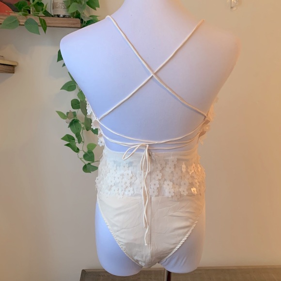 Zara Bodysuit - Picture 5 of 6